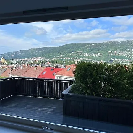 Walking Distance To City Center With Private Parking Bergen Exterior photo